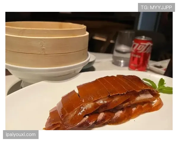 张楠背着大妈布袋去菜市场结账那一瞬，我差点以为走错片场
